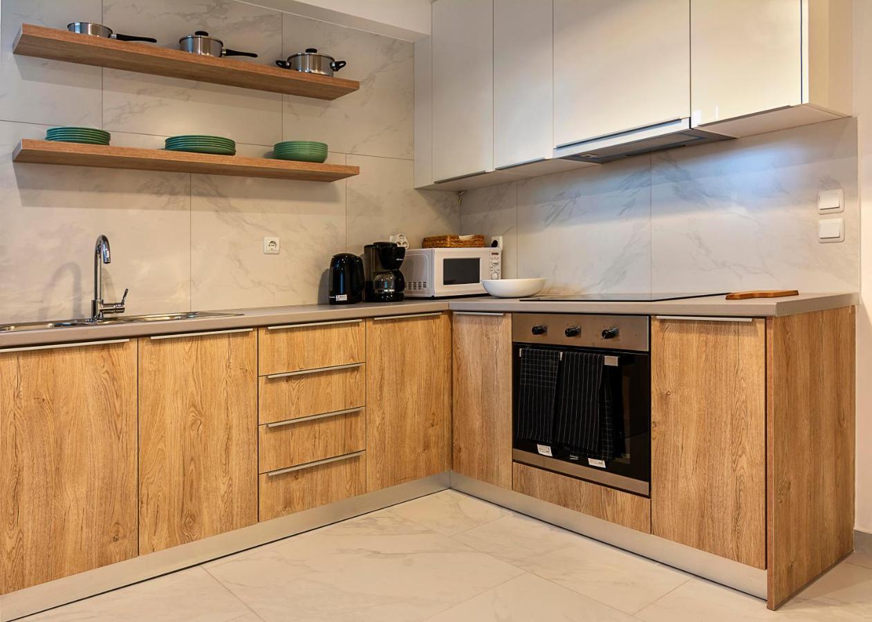 Elegant, Spacious & Minimalist Aptm W/Balcony Leilighet Athen Eksteriør bilde