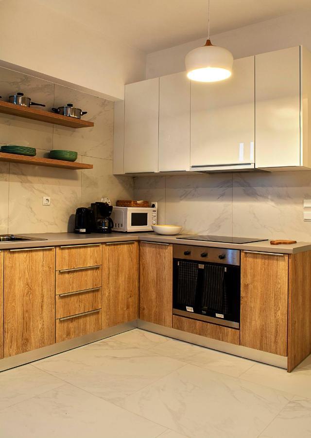 Elegant, Spacious & Minimalist Aptm W/Balcony Leilighet Athen Eksteriør bilde